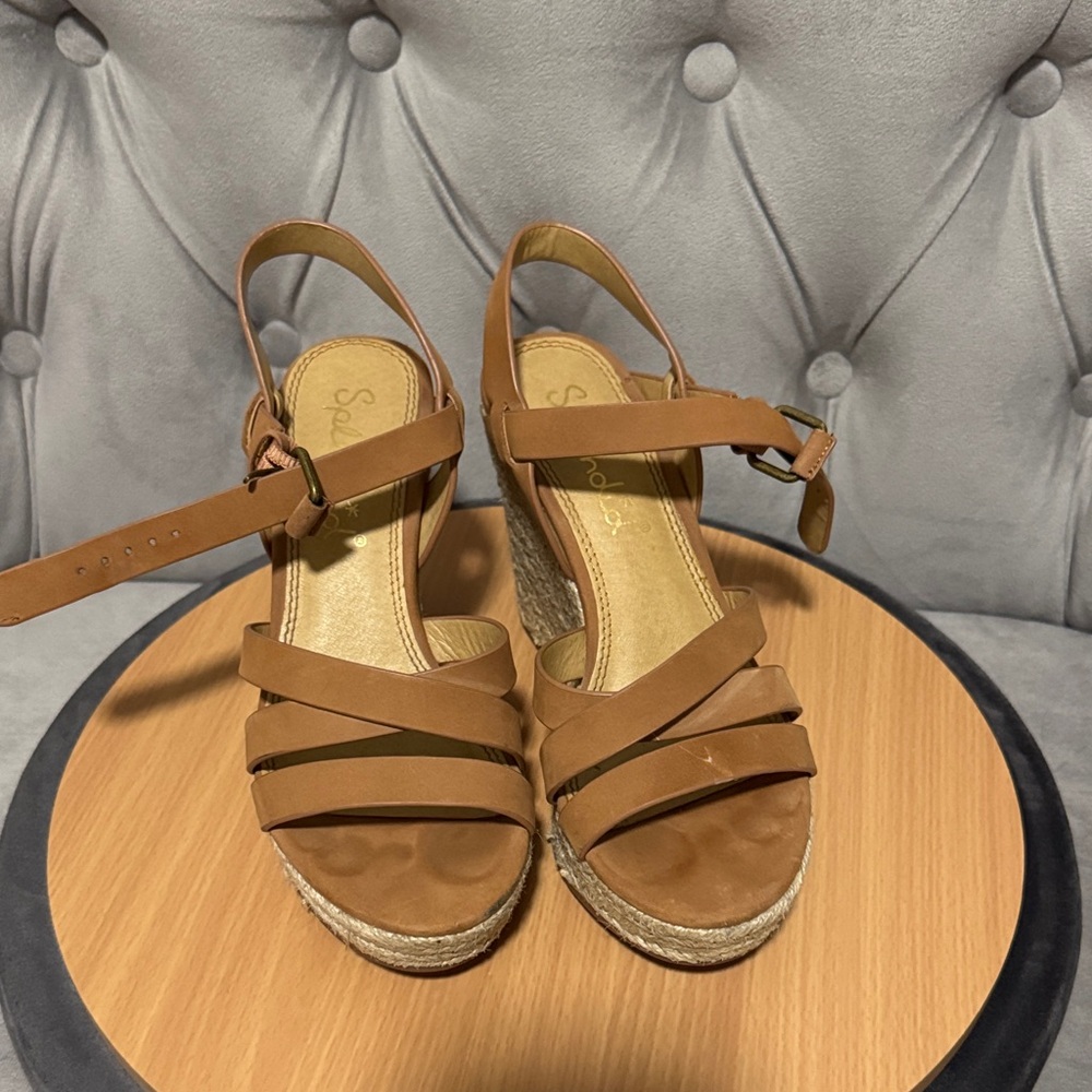Splendid Tan Wedge Sandals